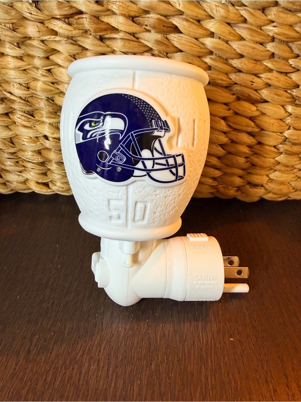 Scentsy NFL Seattle Seahawks Mini Plug In Warmer - New in Box
